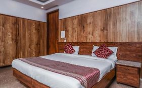 Hotel Satwah 29 Just Near Nizamuddin Railway Station And India Gate